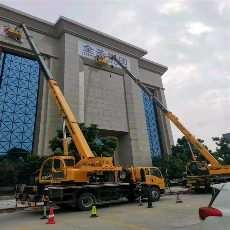 宝山出租吊车可以用吊笼吊人作业吗